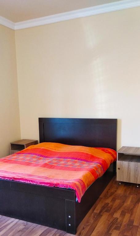 Wooden Cottage room 4
